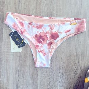 Colombian swimwear Dulzamara Floral Bottom
